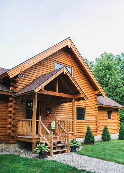 a custom log home in Vermont